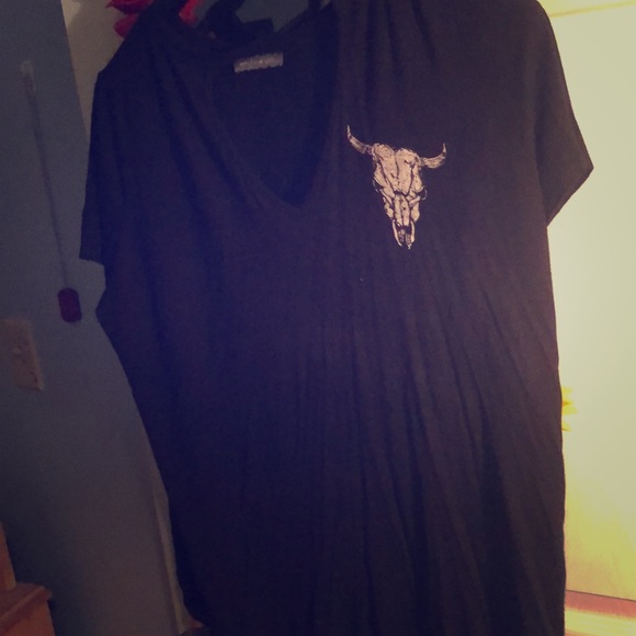 Black graphic tee - Picture 1 of 4